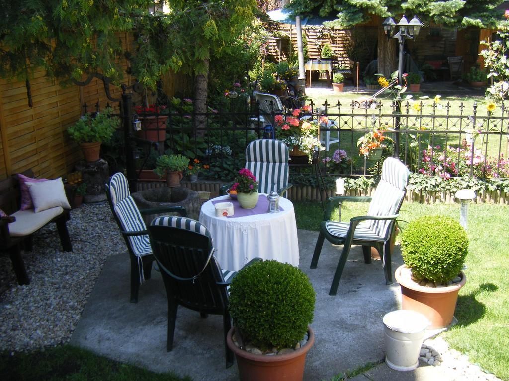 Sopron Eszter Apartman Chambre photo