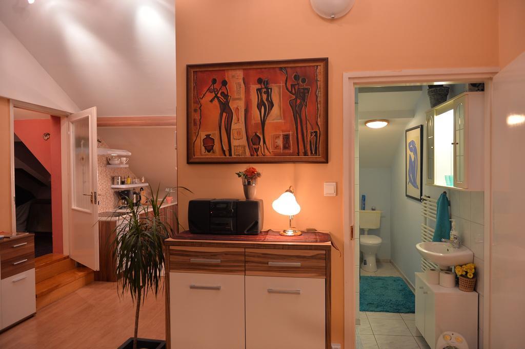 Sopron Eszter Apartman Chambre photo